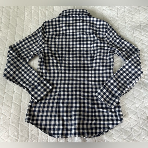 Vineyard Vines | White and Navy Long Sleeve Button Up | Size 00 - Picture 10 of 10